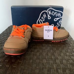 OshKosh shoes